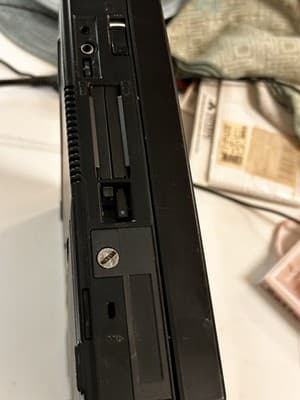 Vintage IBM ThinkPad 385XD Intel Pentium MMX Processor With Built In Cd Drive. - Thumbnail 11