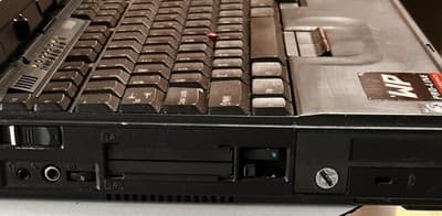 Vintage IBM ThinkPad 385XD Intel Pentium MMX Processor With Built In Cd Drive. - Thumbnail 10