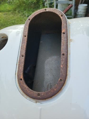 Harley Davidson Road Glide & Electra Glide Ultra Classic Fuel Gas Tank -Dented - Thumbnail 7