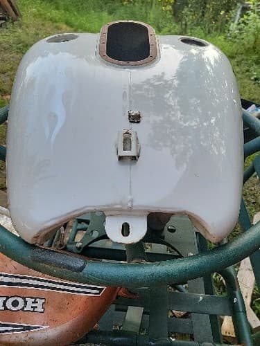 Harley Davidson Road Glide & Electra Glide Ultra Classic Fuel Gas Tank -Dented - Thumbnail 3