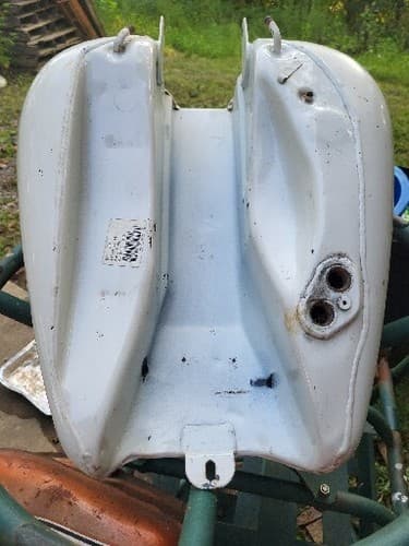 Harley Davidson Road Glide & Electra Glide Ultra Classic Fuel Gas Tank -Dented - Thumbnail 10
