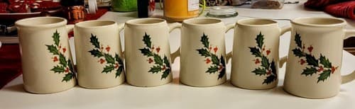 Vintage Set Of 6 Holly Berry Holiday Mugs - Thumbnail 9