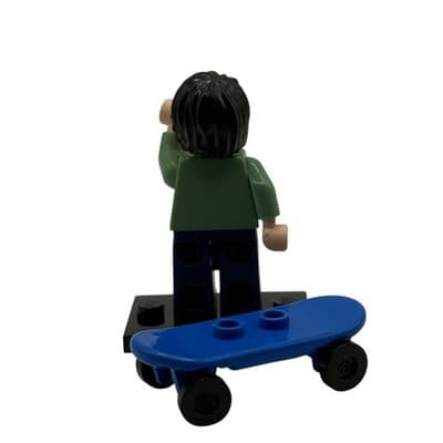 Skater Skateboard Series 1 CMF LEGO® Minifigure Mini Figure - WRONG HEAD - Thumbnail 2