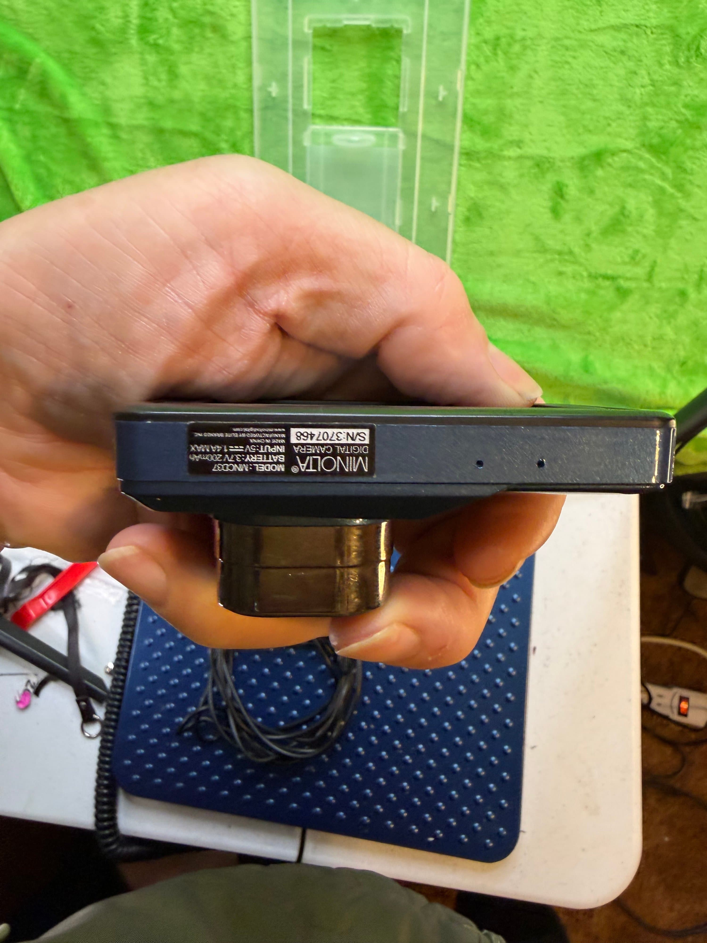 Minolta MNCD37 1080p Dash Cam Blue w/ Car Charger, Tested - Thumbnail 5
