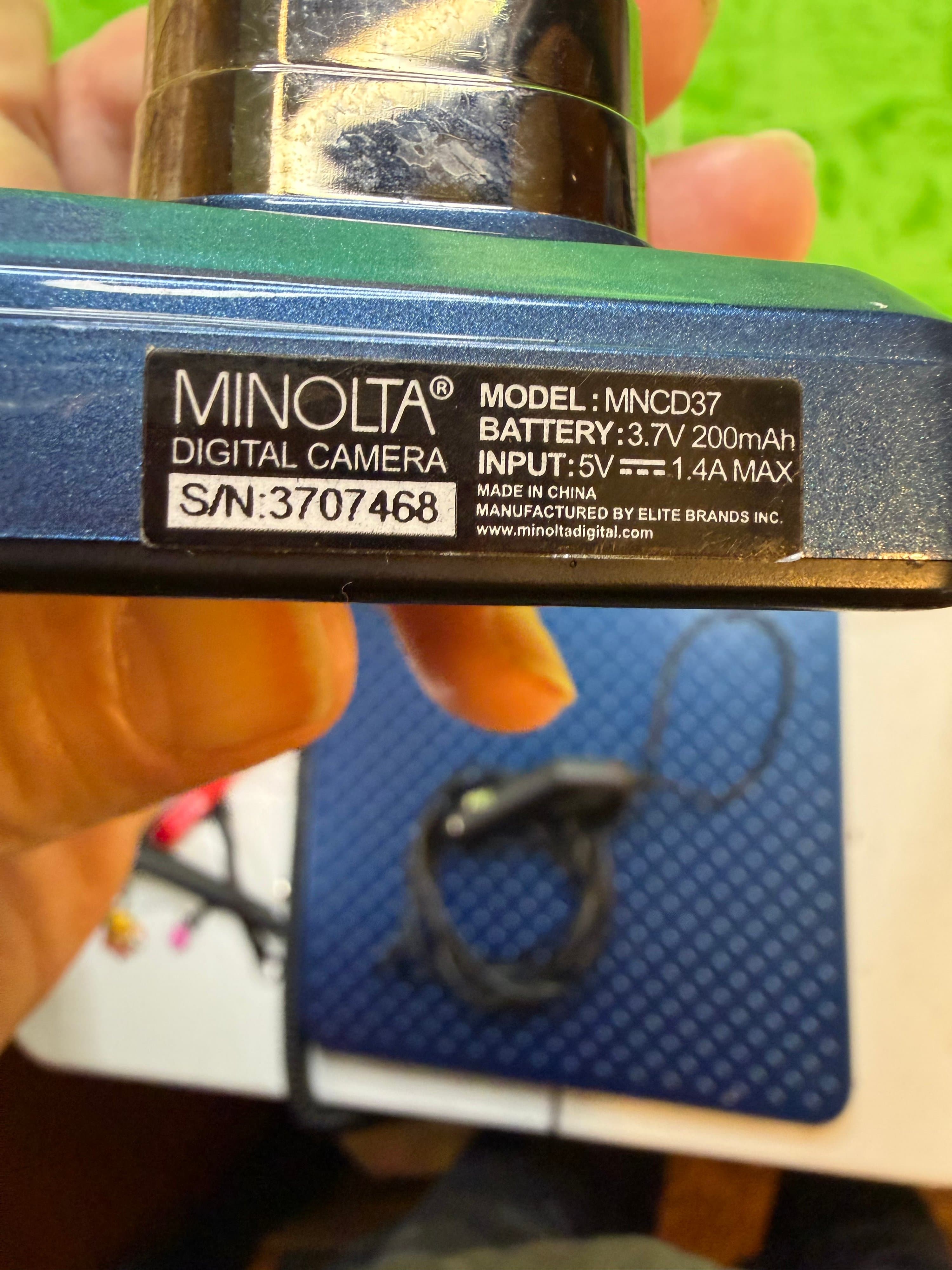 Minolta MNCD37 1080p Dash Cam Blue w/ Car Charger, Tested - Thumbnail 6