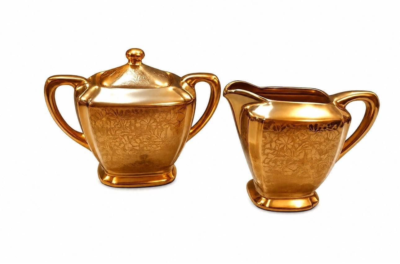 Wheeling Decorating Co. Gold Encrusted Creamer & Covered Sugar Bowl with Lid, Shape No. 1253, Circa 1920–1930. Doves, Roses and Daisies - Thumbnail 5