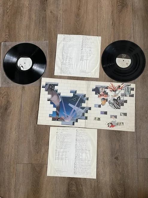 Pink Floyd The Wall Vinyl Record Original 1970s Pressing - Thumbnail 6