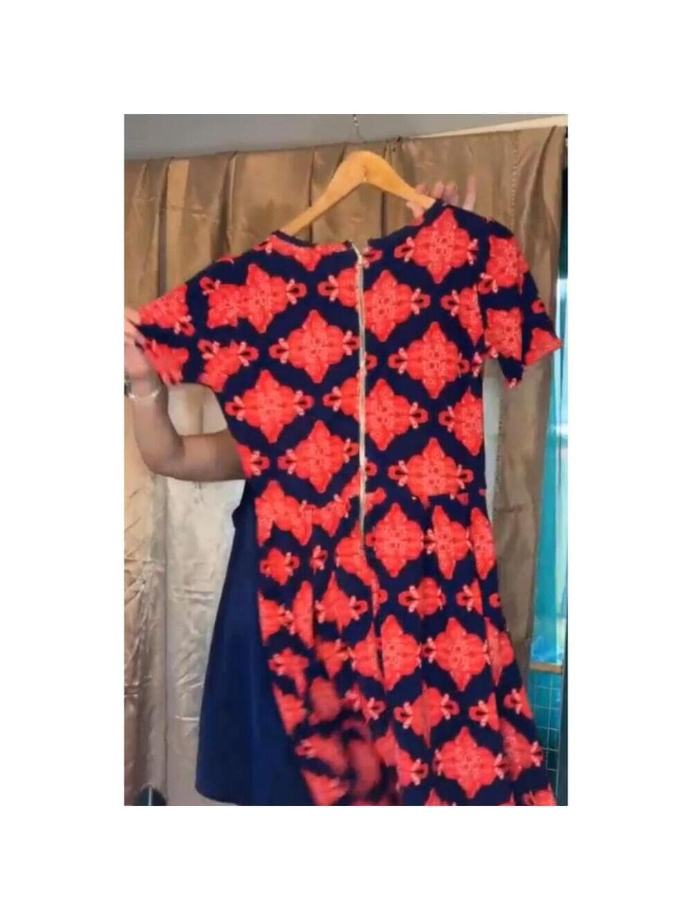LULAROE Amelia Knee Length Dress Pleated Pockets - Thumbnail 5