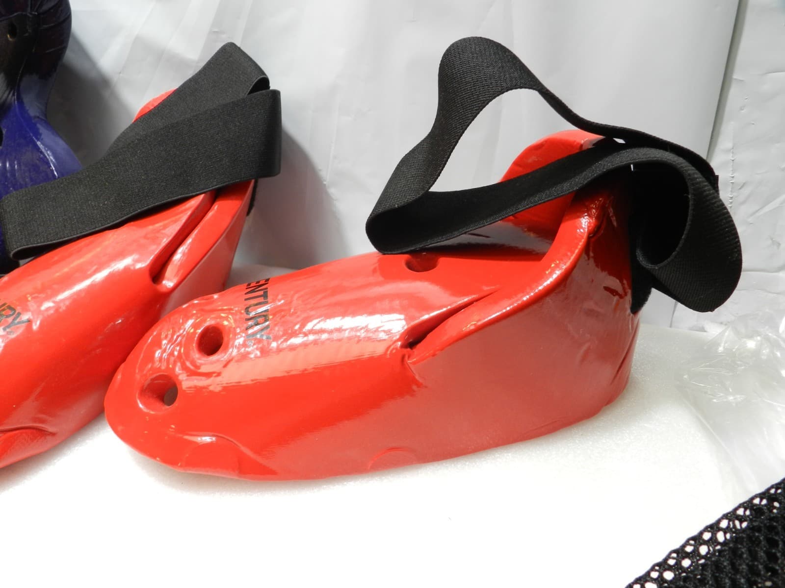 Century Youth Child Sparring Gear Martial Arts Headgear Hands Feet sz 5/6 E75M - Thumbnail 2