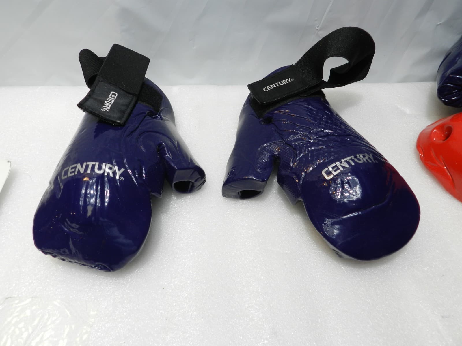 Century Youth Child Sparring Gear Martial Arts Headgear Hands Feet sz 5/6 E75M - Thumbnail 7