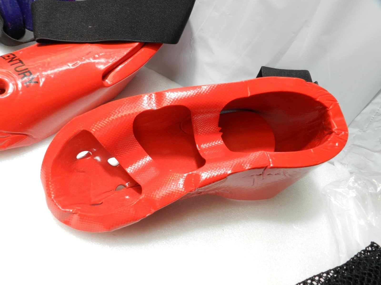 Century Youth Child Sparring Gear Martial Arts Headgear Hands Feet sz 5/6 E75M - Thumbnail 3