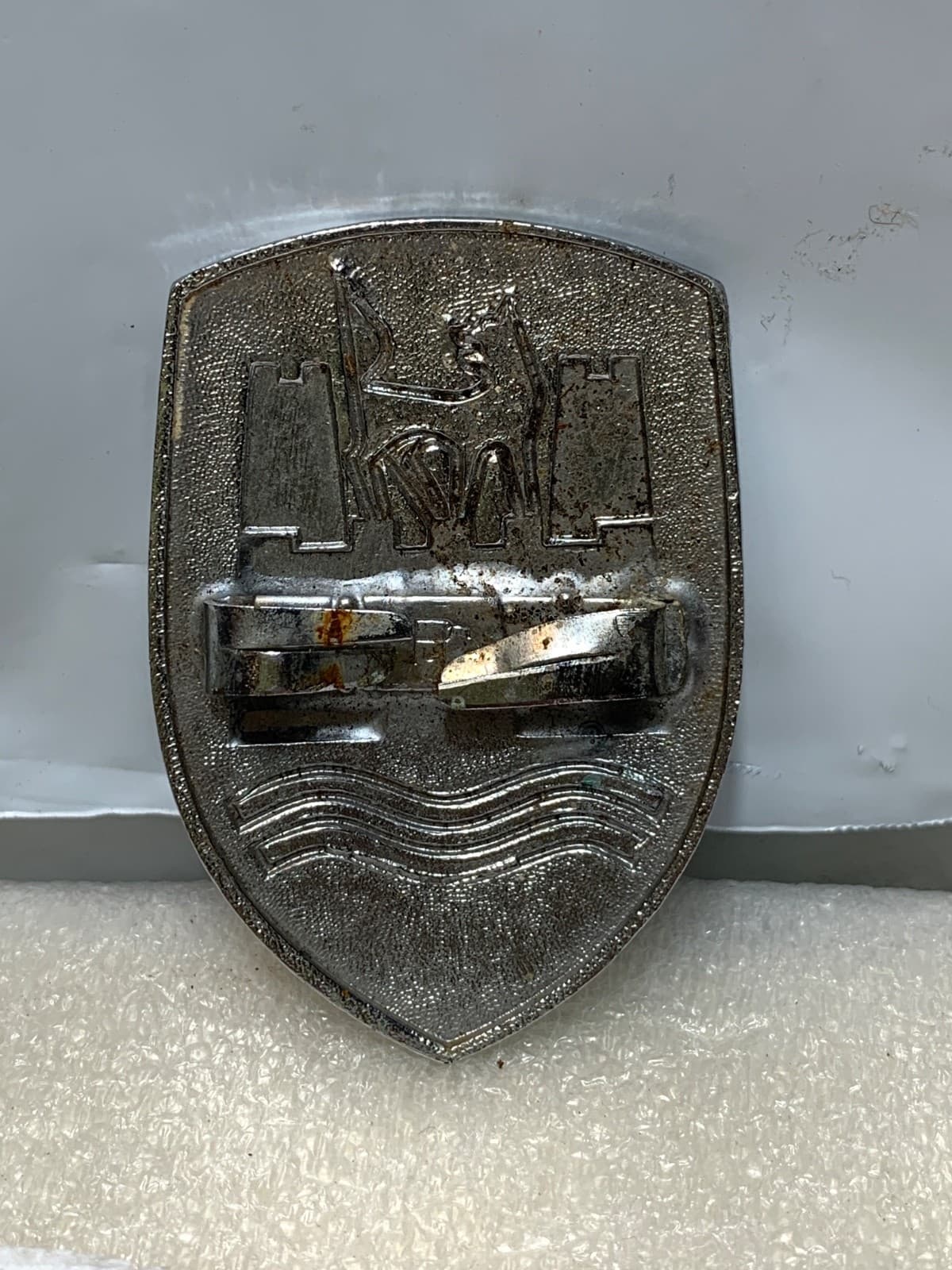 Vintage Volkswagen VW Wolfsburg Crest Hood Emblem Beetle (B5JJ? - Thumbnail 4