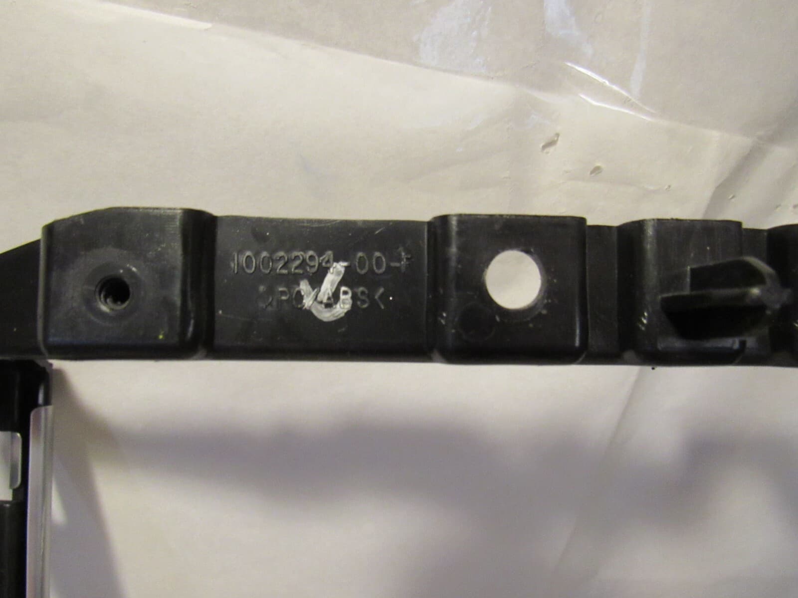 Tesla Model S (2012-2017) OEM Center Screen Trim OEM 1002294-00-F (G78J) - Thumbnail 2