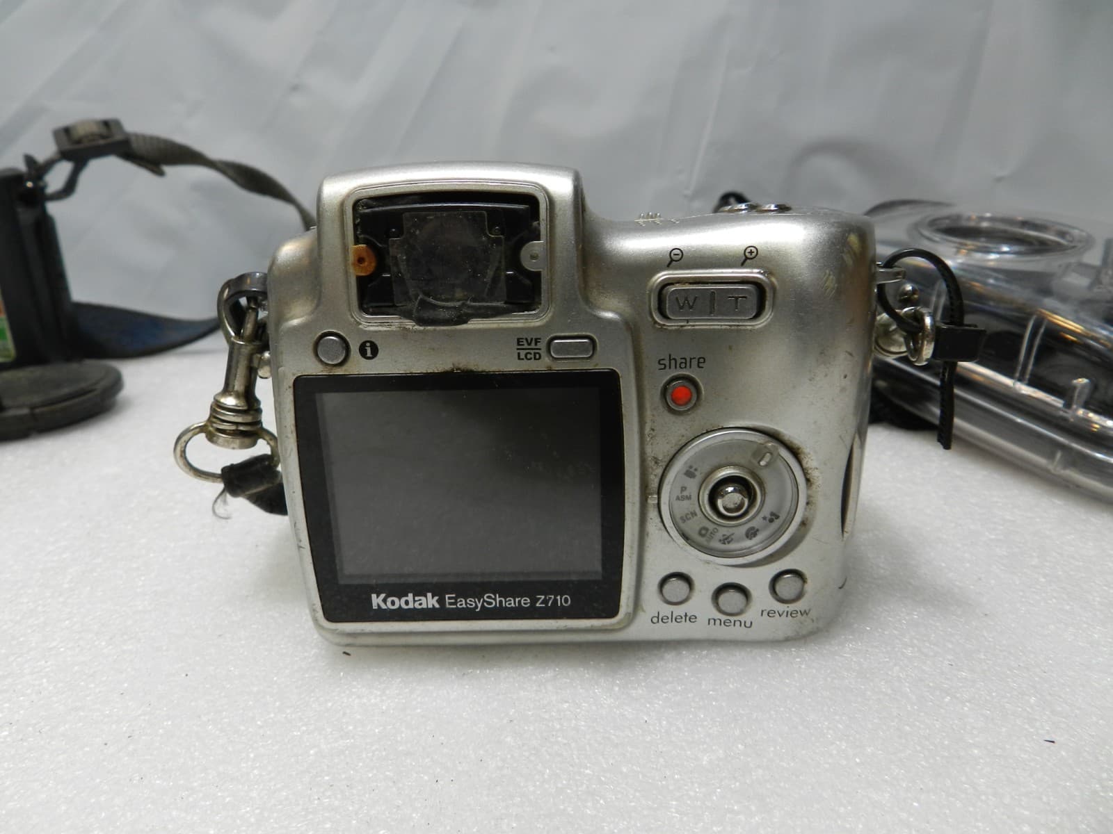 7 Assorted Digital Compact Cameras Olympus Kodak Sony Nikon (E77K) - Thumbnail 14