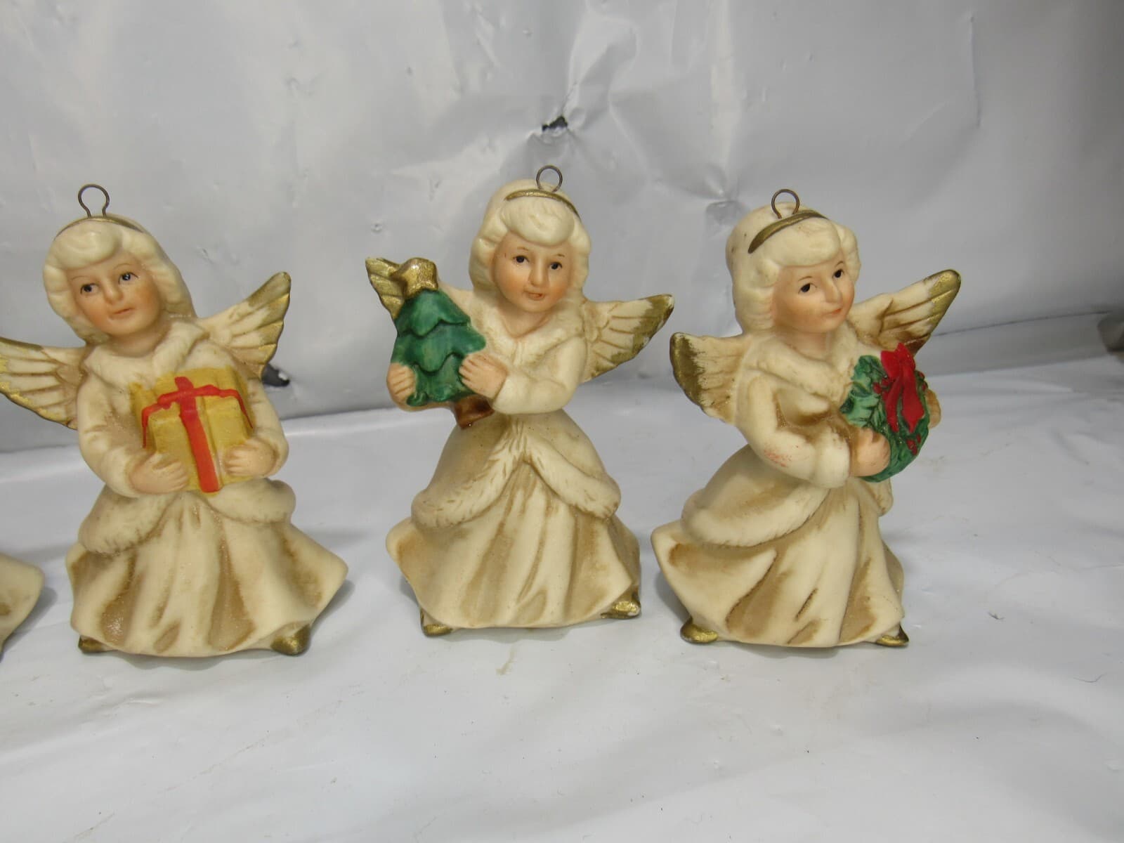 Vtg HOMCO Angel Christmas Ornaments Porcelain Holiday Figurines Set Of 6 Q47M - Thumbnail 4
