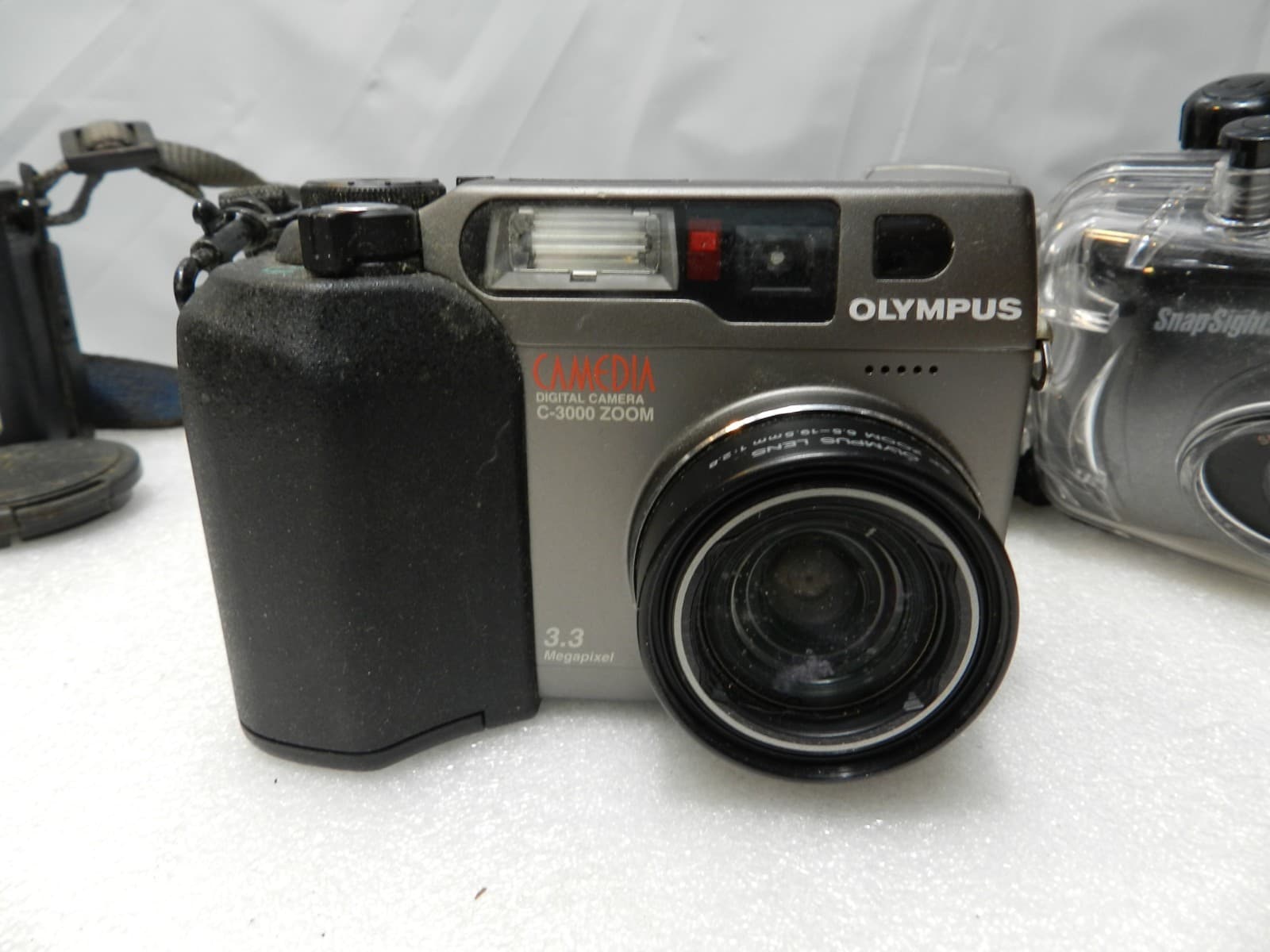7 Assorted Digital Compact Cameras Olympus Kodak Sony Nikon (E77K) - Thumbnail 10