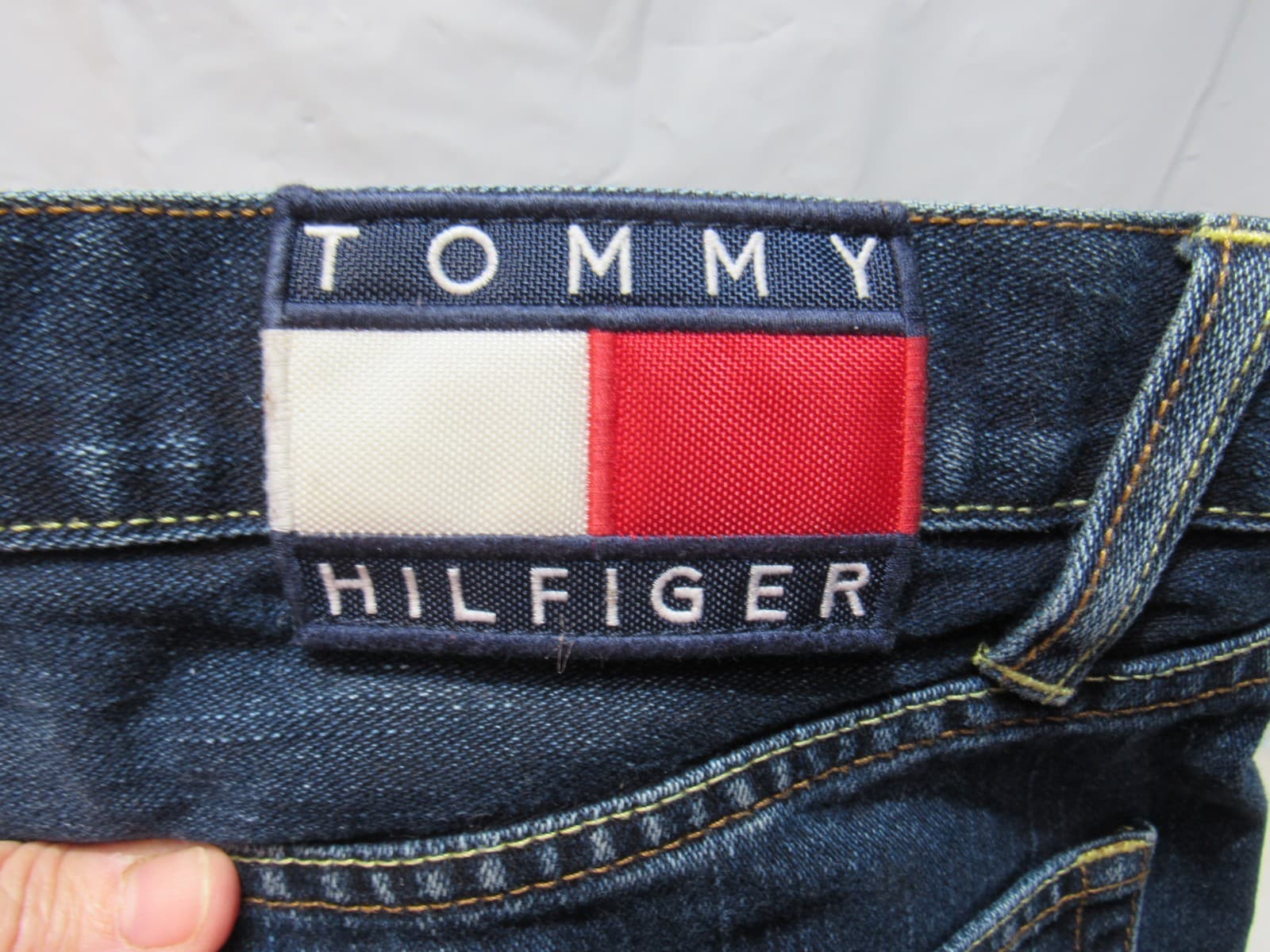 Vintage Tommy Hilfiger Jeans Mens 33 x 32 Dark Wash Denim (V38J) - Thumbnail 4