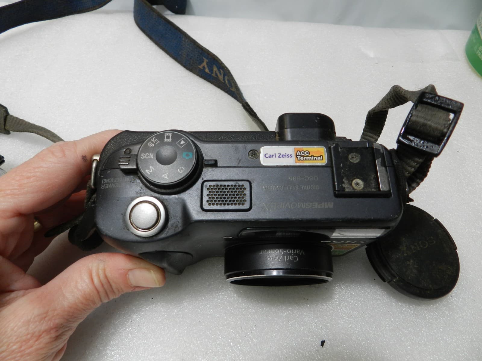 7 Assorted Digital Compact Cameras Olympus Kodak Sony Nikon (E77K) - Thumbnail 20