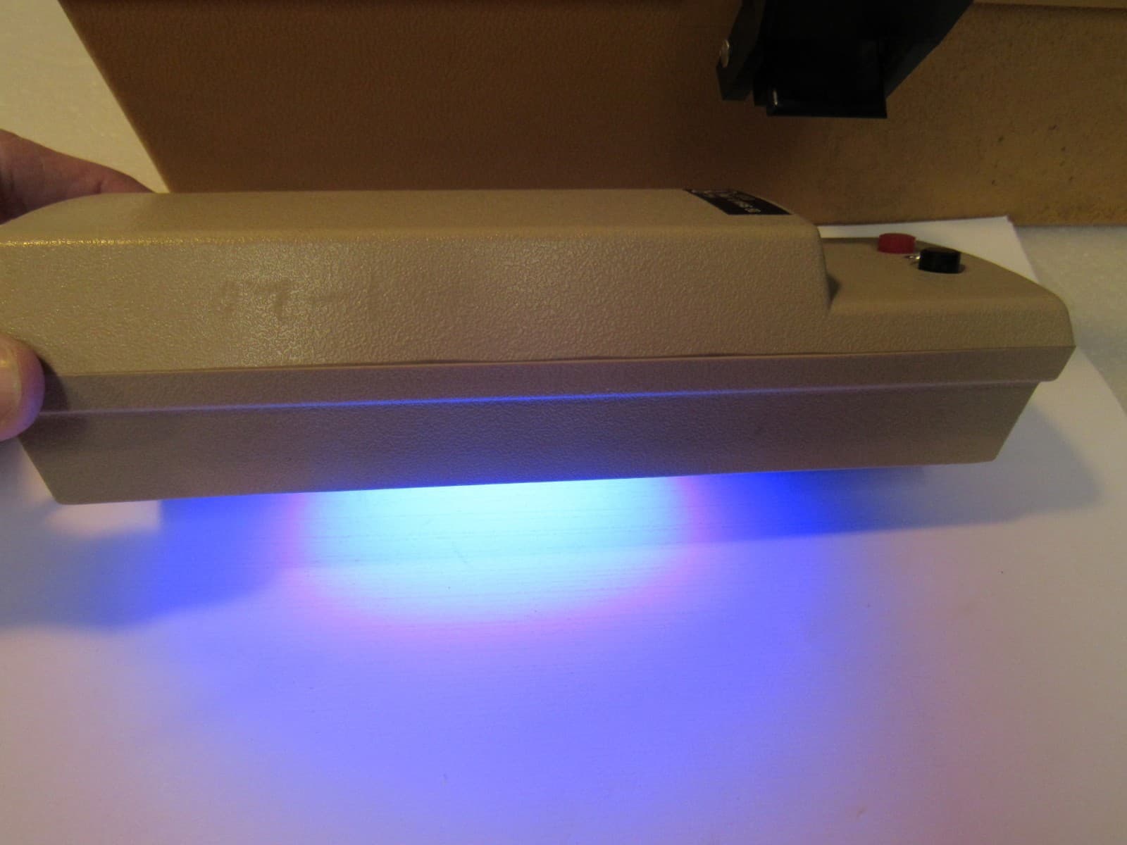 Ultra-Violet UVL-21 Blak-Ray Lamp long wave UV-366nm 115VAC, 60 Hz Crime Kit V41 - Thumbnail 2