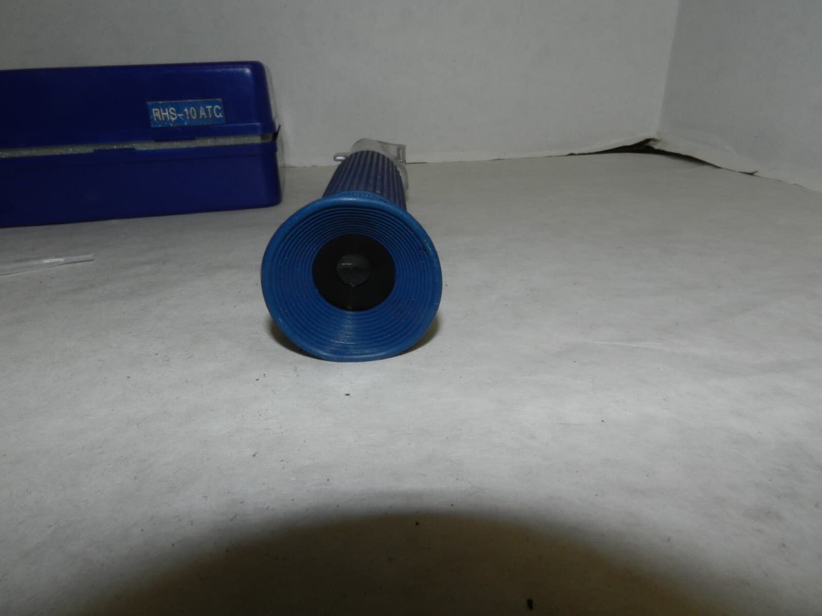 RHS-10ATC Portable Saltwater Refractometer Q6 - Thumbnail 5