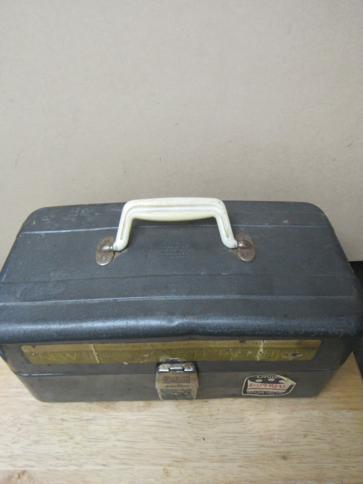 Vintage Union Imperial Model No 8414 Steel 14" Tackle Tool Box w/2 Trays (K) - Thumbnail 5