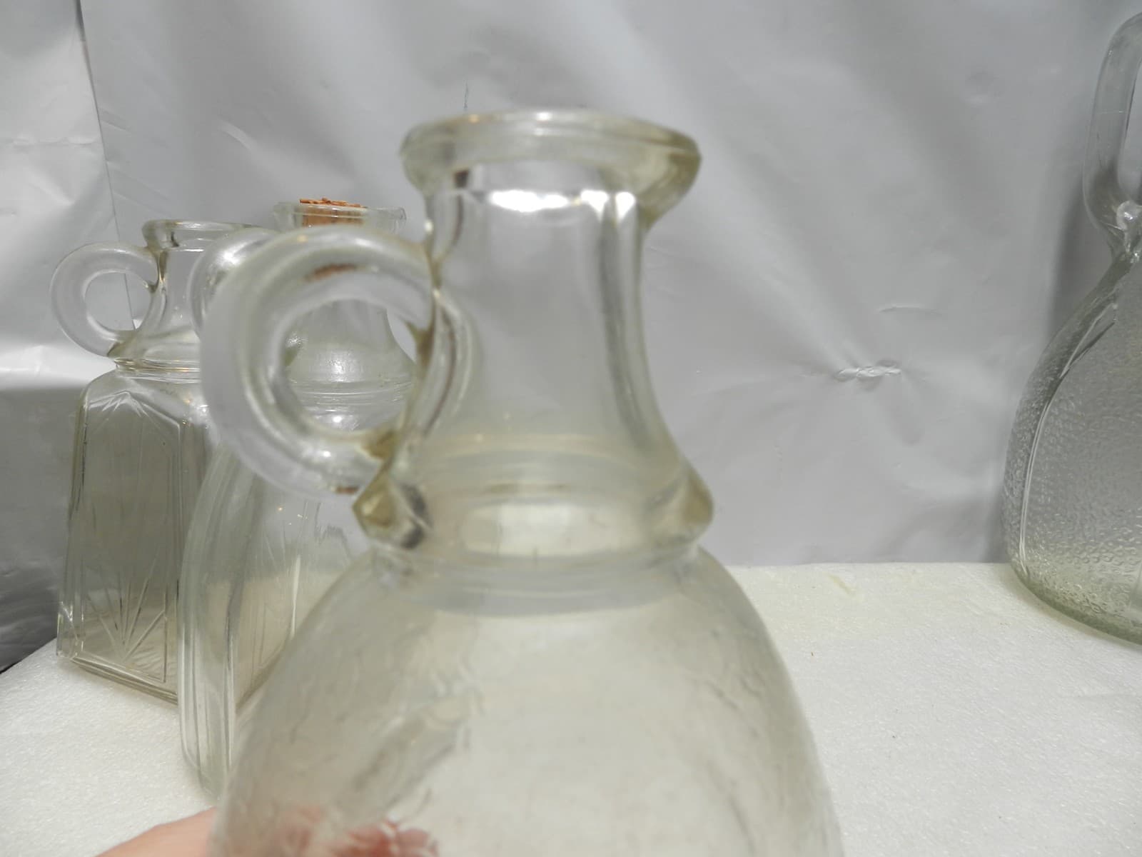 3 WHITE HOUSE VINEGAR Embossed Bottle Crackle Clear Glass Design C62J - Thumbnail 12