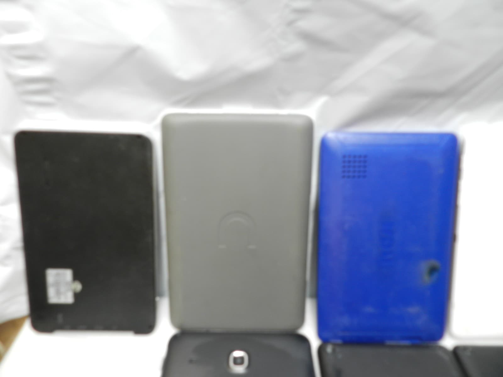 18 Tablets Assorted 8” nook Samsung Amazon RCA Hisense (E88J) - Thumbnail 11