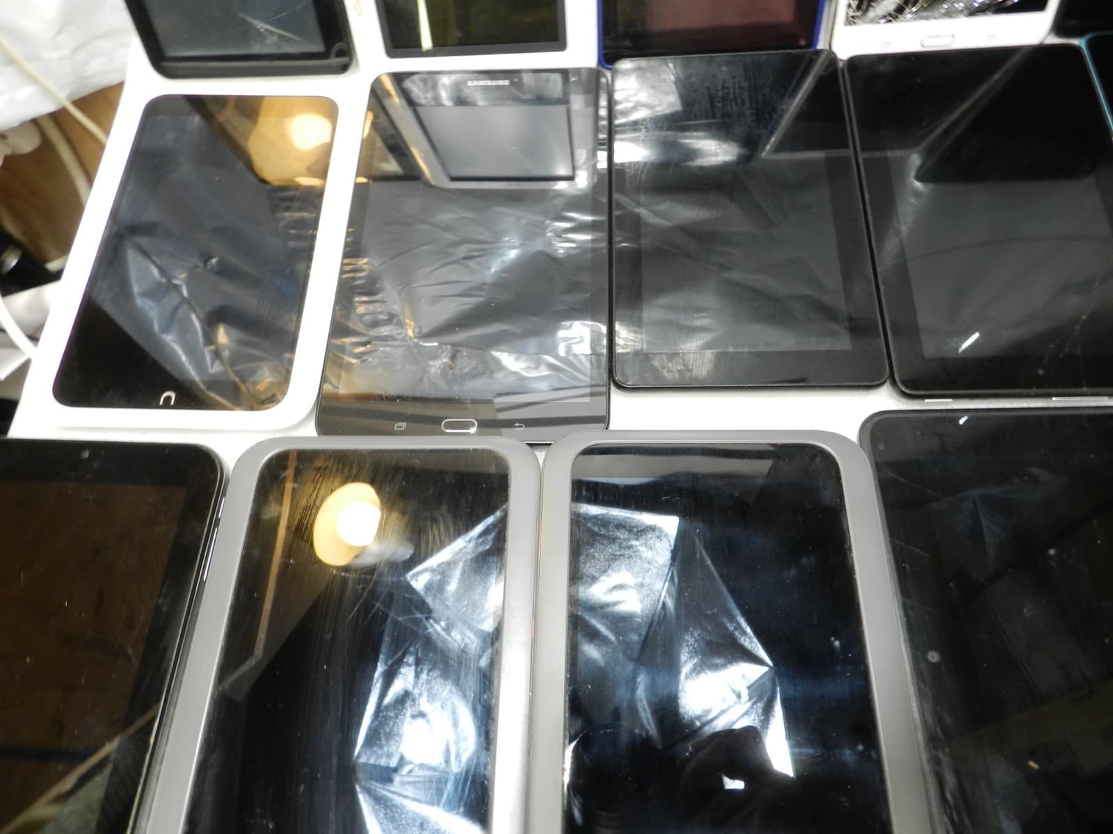 18 Tablets Assorted 8” nook Samsung Amazon RCA Hisense (E88J) - Thumbnail 5