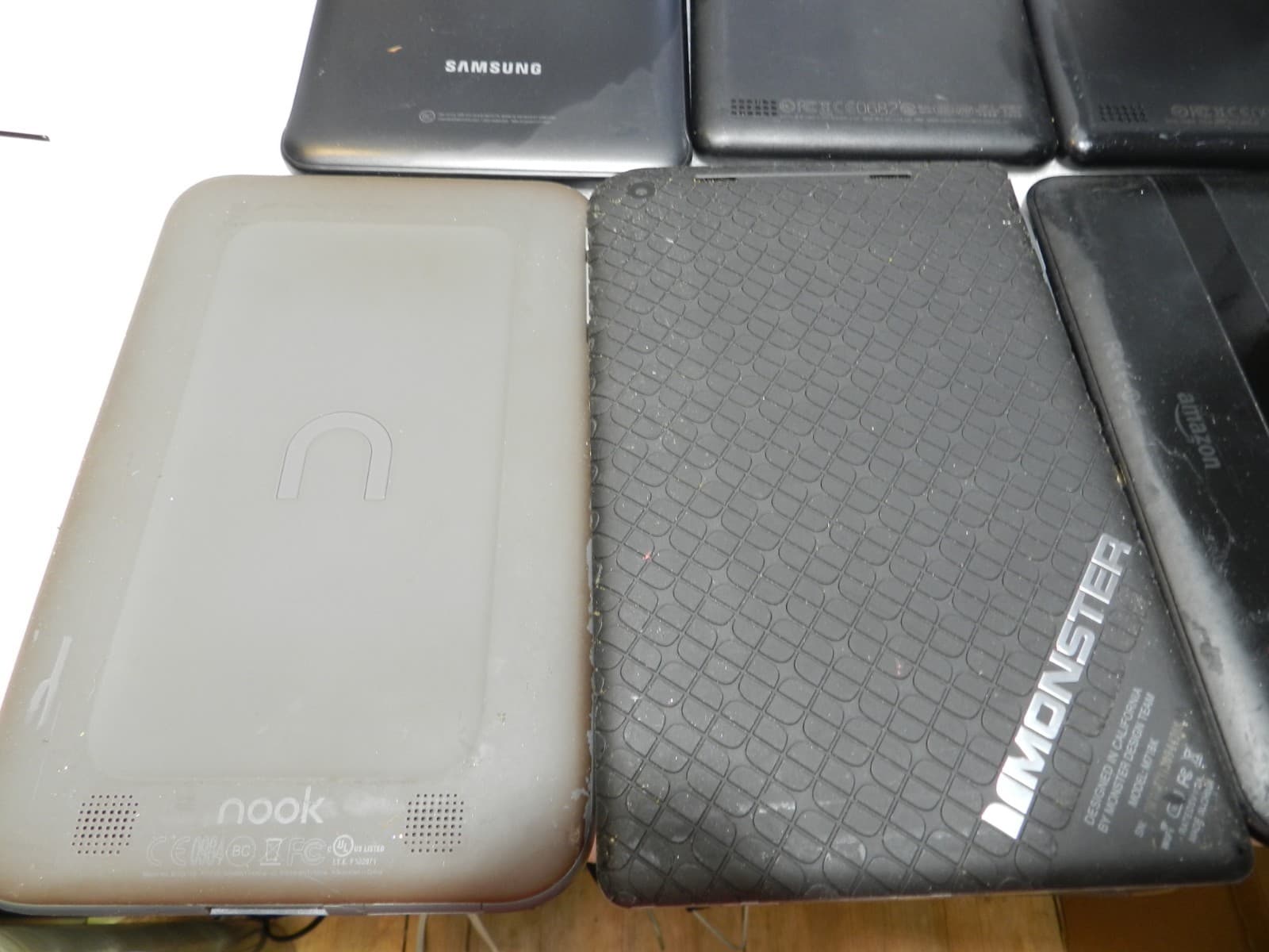 18 Tablets Assorted 8” nook Samsung Amazon RCA Hisense (E88J) - Thumbnail 16