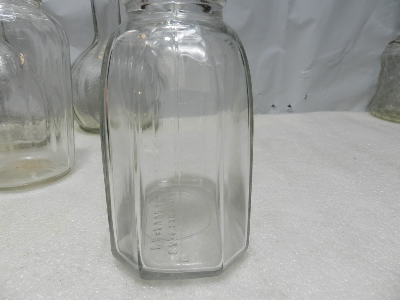 4 WHITE HOUSE VINEGAR Embossed Bottle Crackle Clear Glass Design C63J - Thumbnail 11