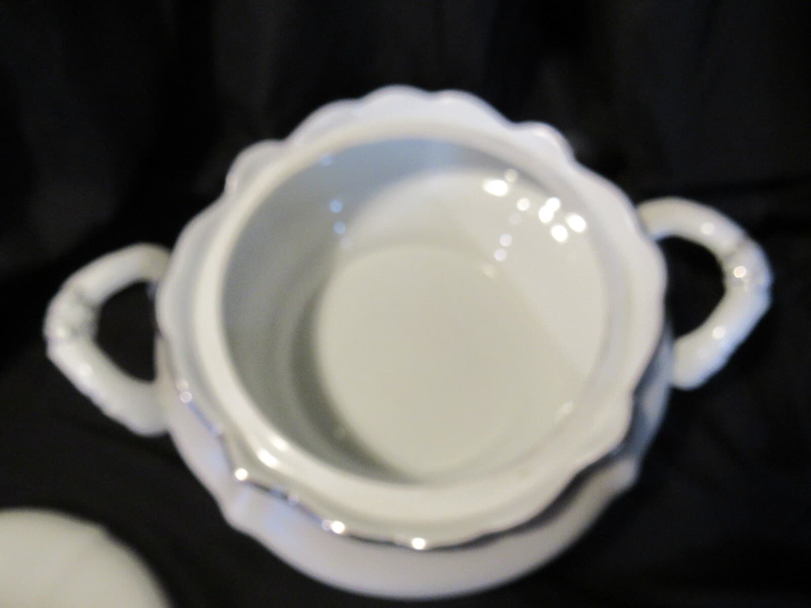 Round Covered Vegetable Platinum Baroque JOHANN HAVILAND White Silver Trim F97 - Thumbnail 2