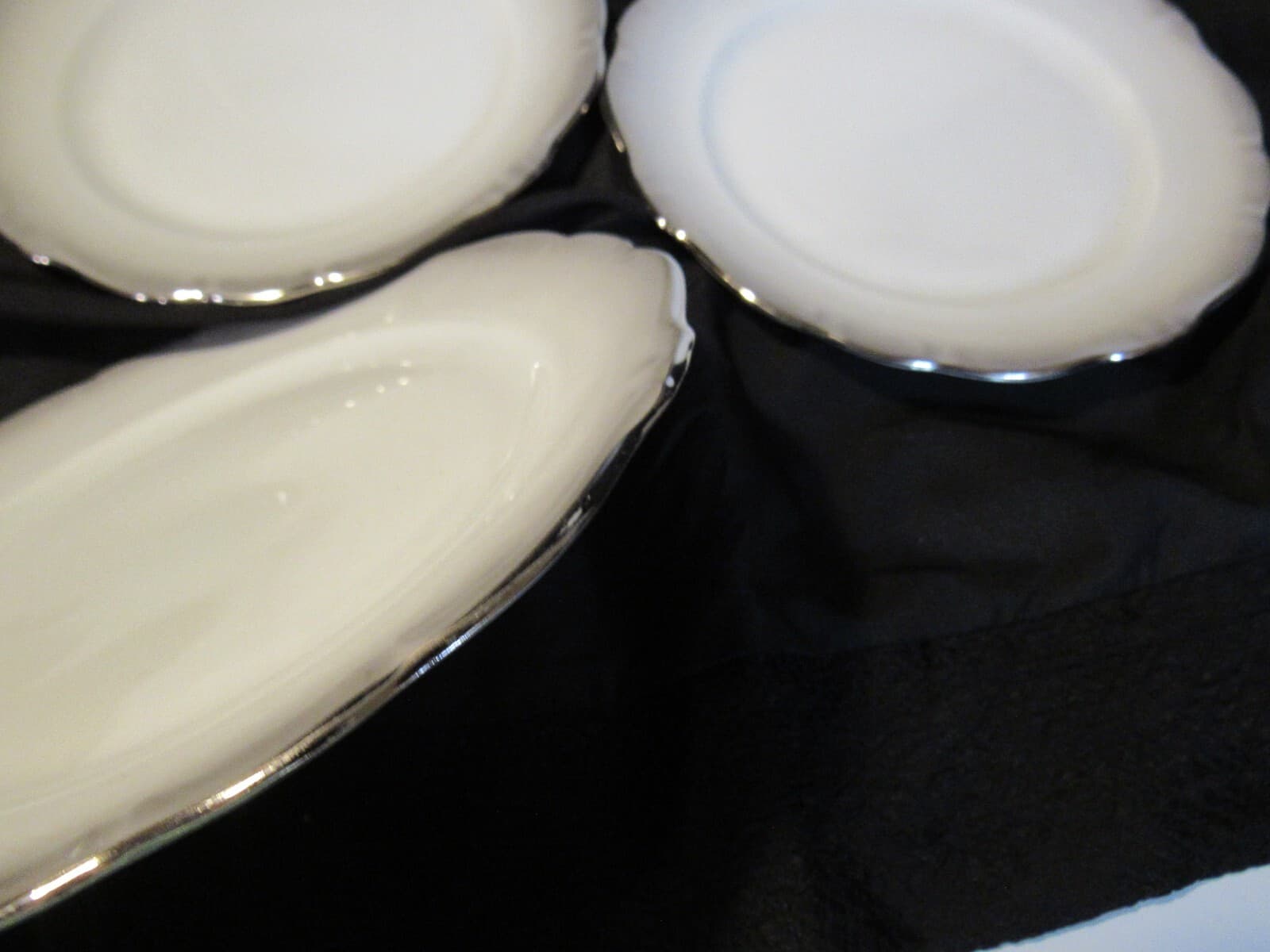 (4) 7 3/4" Salad Plate Platinum Baroque J HAVILAND White Gray w Silver Trim G3J - Thumbnail 3
