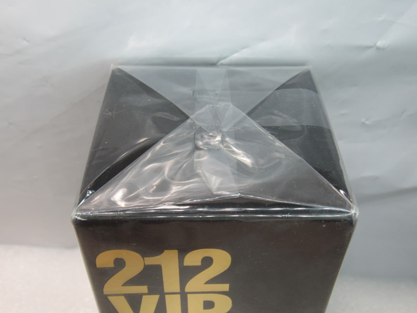 Carolina Herrera 212 VIP BLACK Own The Party NYC 3.4oz Edp New In Box J29K - Thumbnail 3