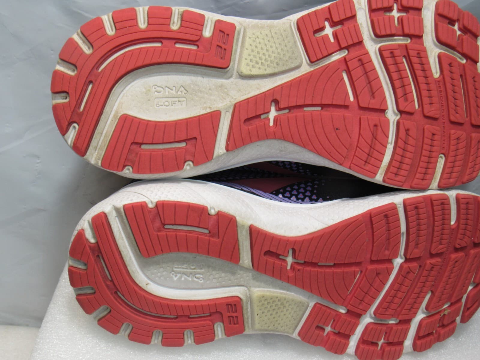 Brooks Women’s Adrenaline 22 Black/Pink Athletic Running Shoes Sz 9.5 US J24K - Thumbnail 11