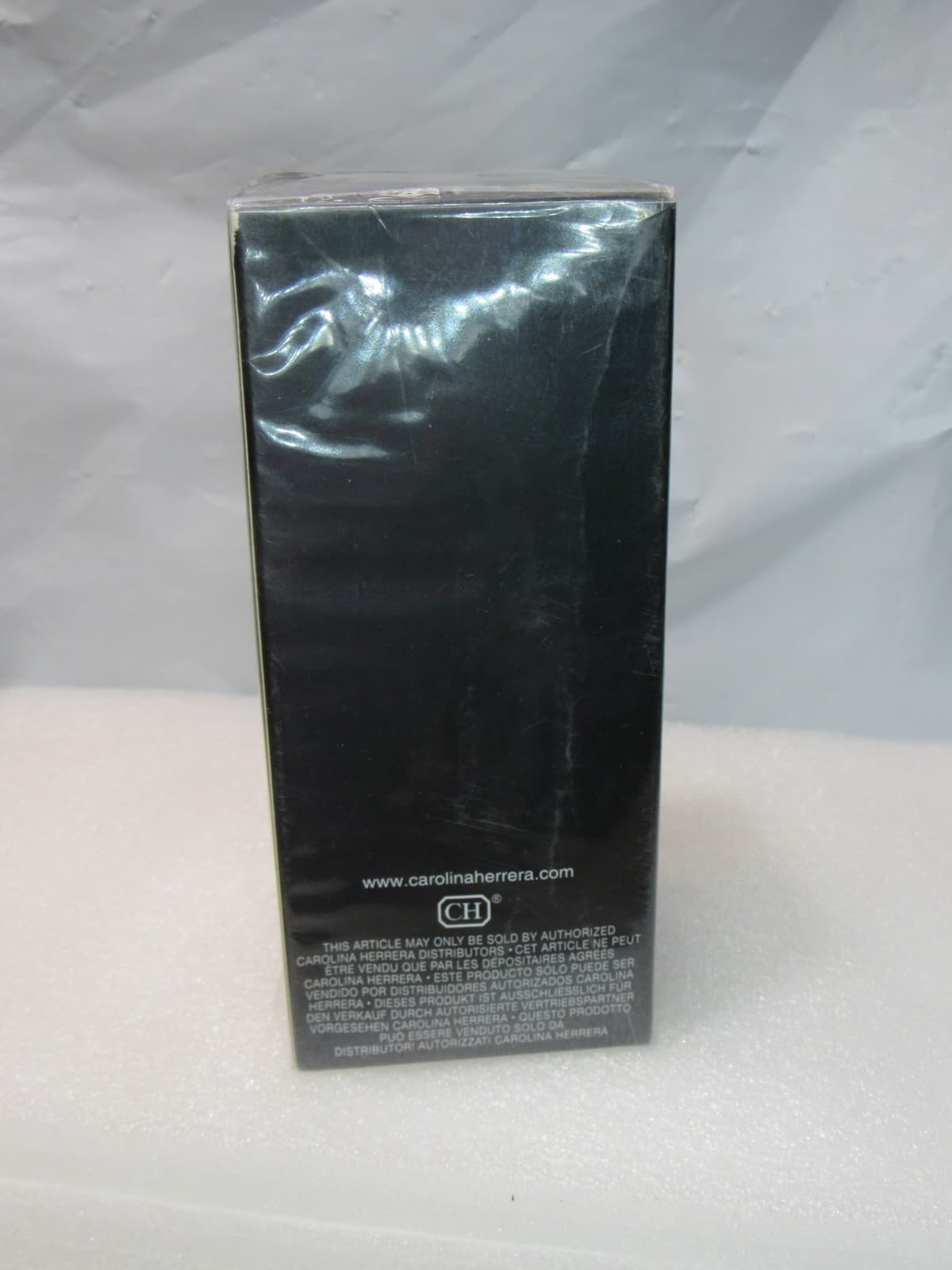 Carolina Herrera 212 VIP BLACK Own The Party NYC 3.4oz Edp New In Box J29K - Thumbnail 5