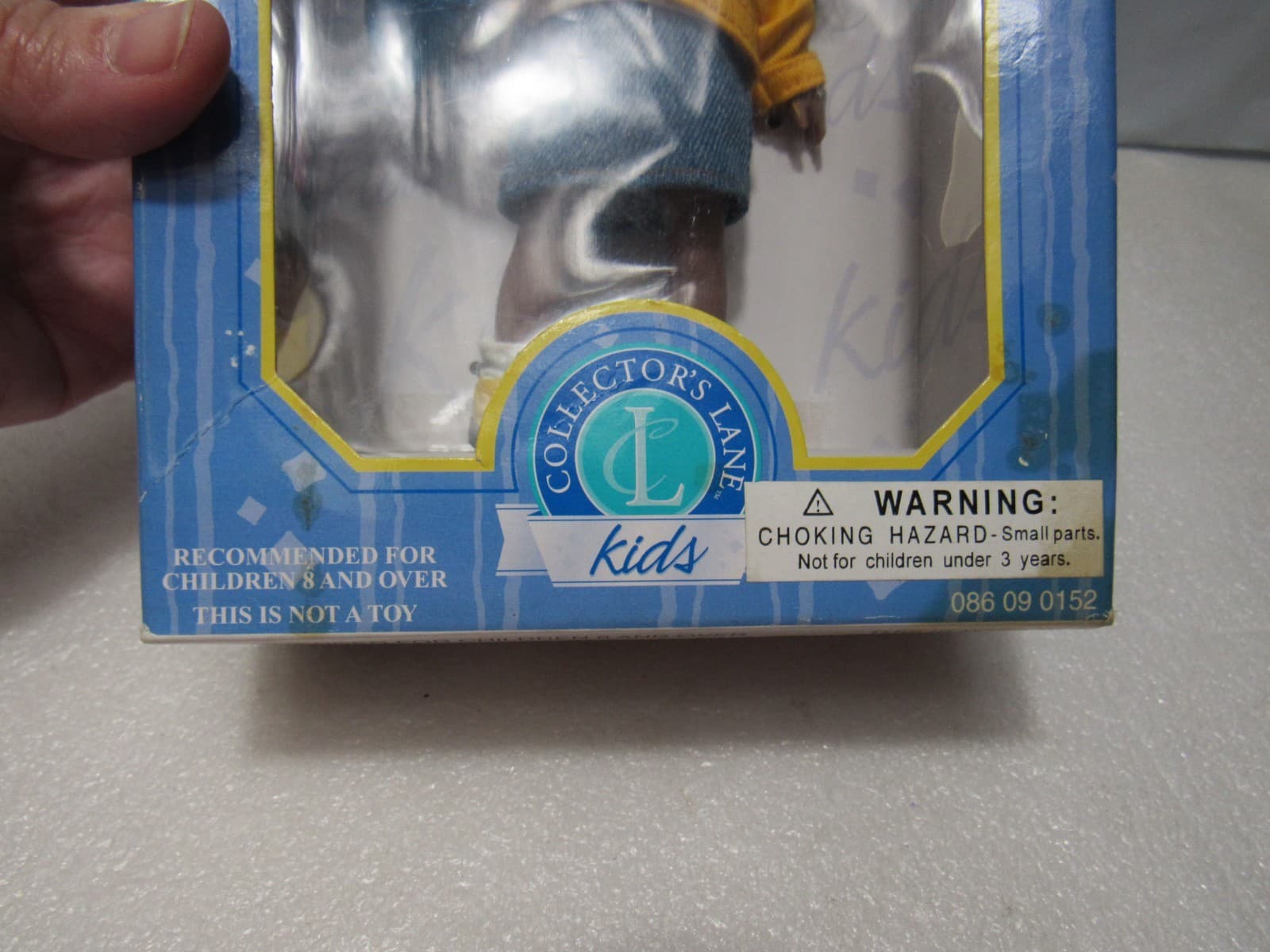 Vintage Collector's Lane Kids Mini Vanessa 6.5" Vinyl Doll Unopened (W60J) - Thumbnail 4