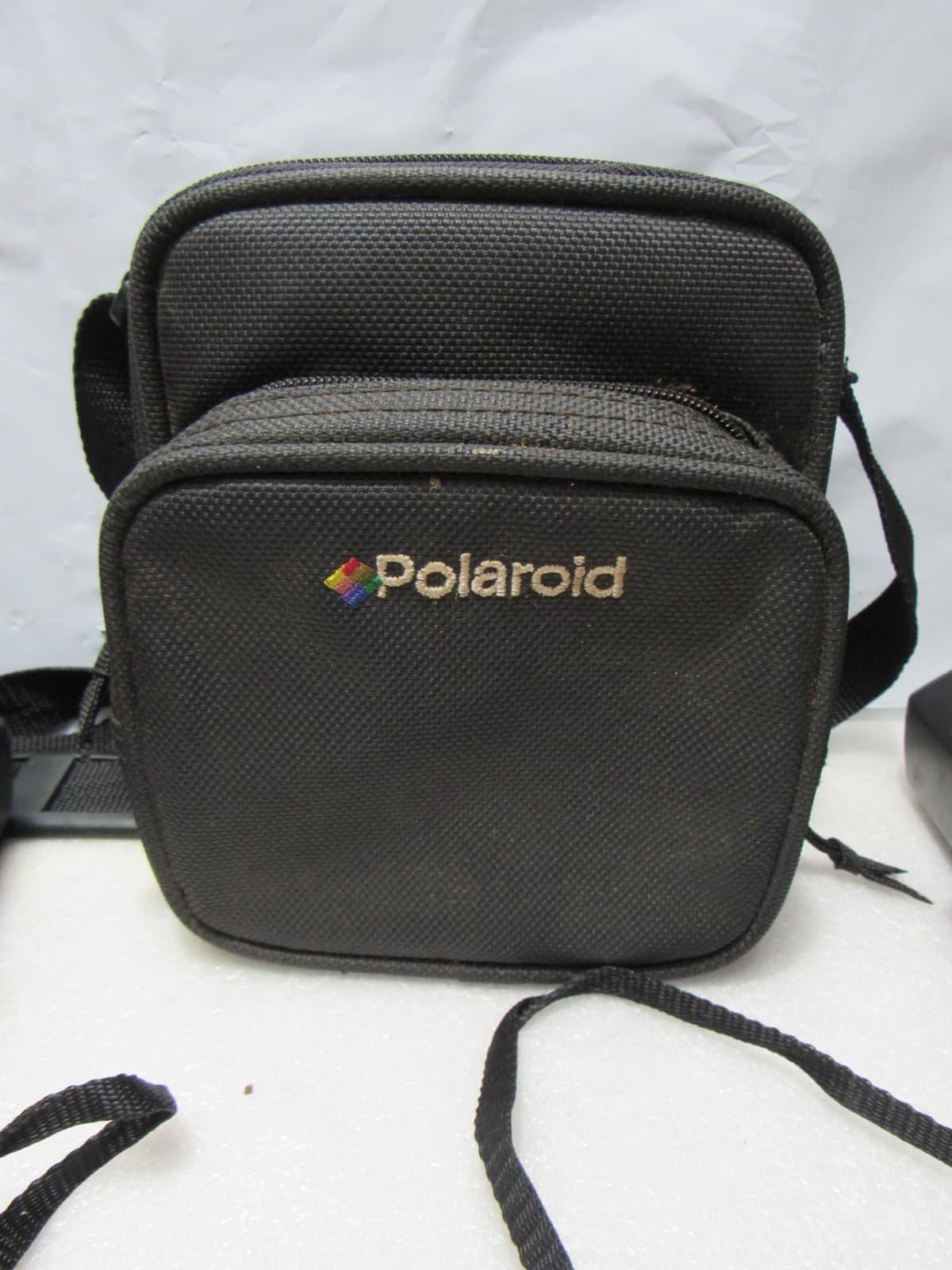3 Polaroid OneStep Closeup / Land Instant Film Camera W/ Case (W62J) - Thumbnail 14