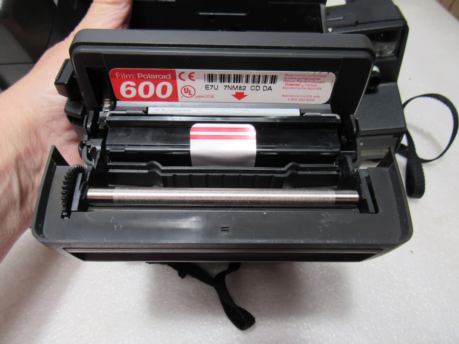 3 Polaroid OneStep Closeup / Land Instant Film Camera W/ Case (W62J) - Thumbnail 10