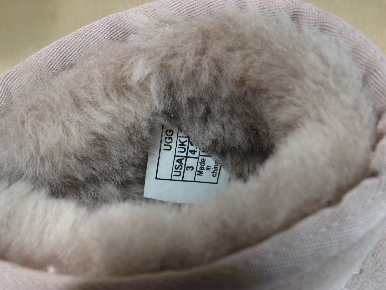 UGG Kids' Classic Ultra Mini Boot Authentic Sz 3 US Blush Pink (J22K) - Thumbnail 9