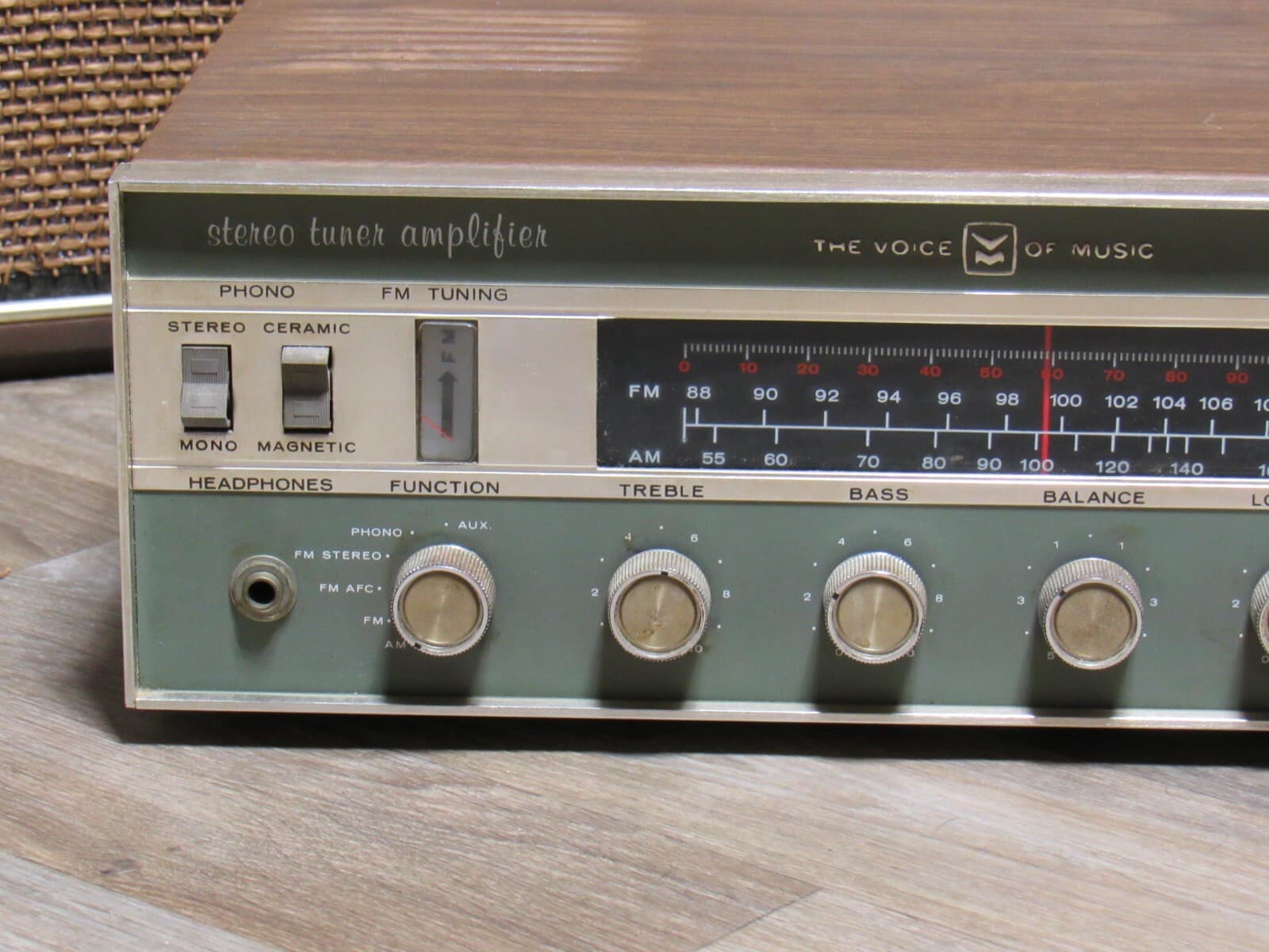 Vtg Solid State The Voice Of Music Stereo Tuner Amplifier Model 1484-2 Speakers - Thumbnail 2