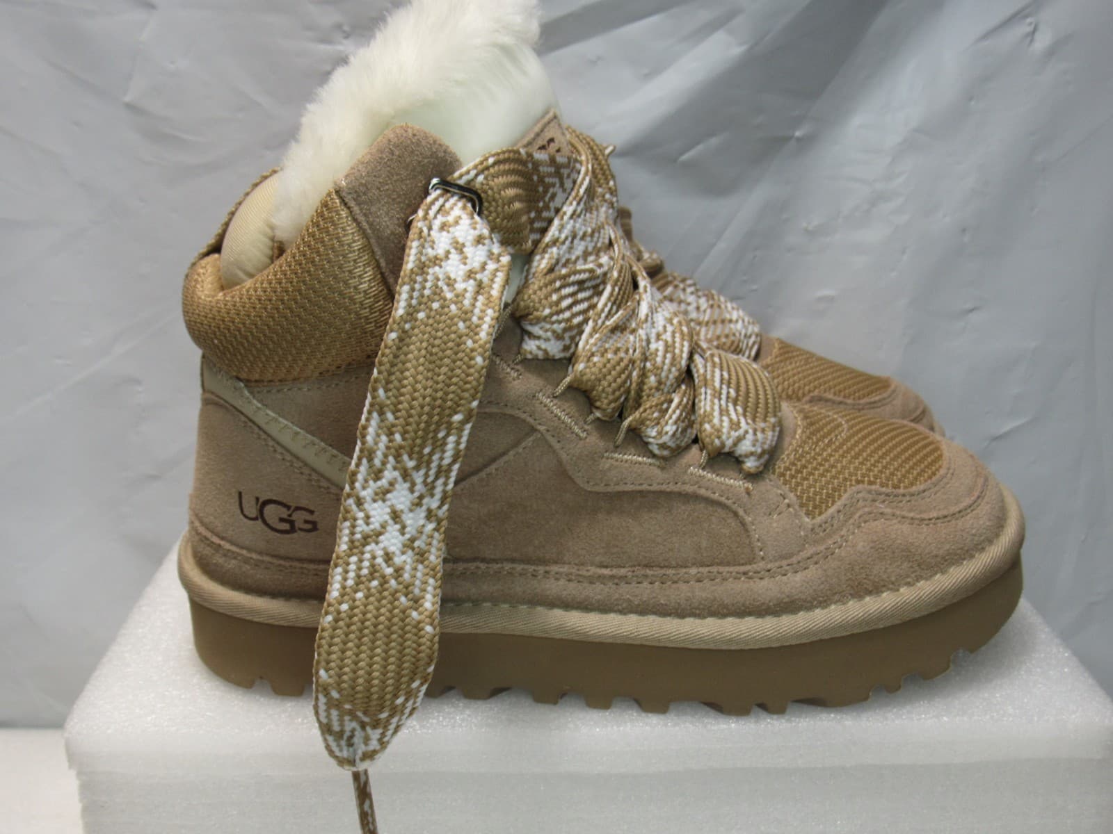 UGG HIGHMEL Chestnut Suede Shearling Lace Up Ankle Boot Women's Size 8 J36K - Thumbnail 6