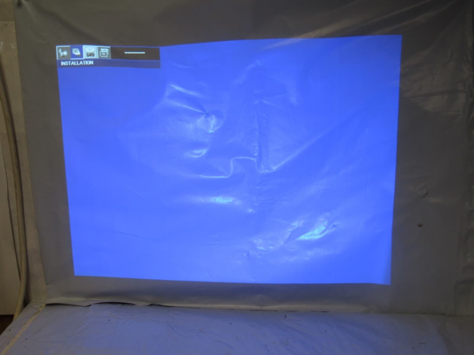Mitsubishi Keystone 2500 Lumens DLP 1024x768 Projector (L30J) - Thumbnail 3
