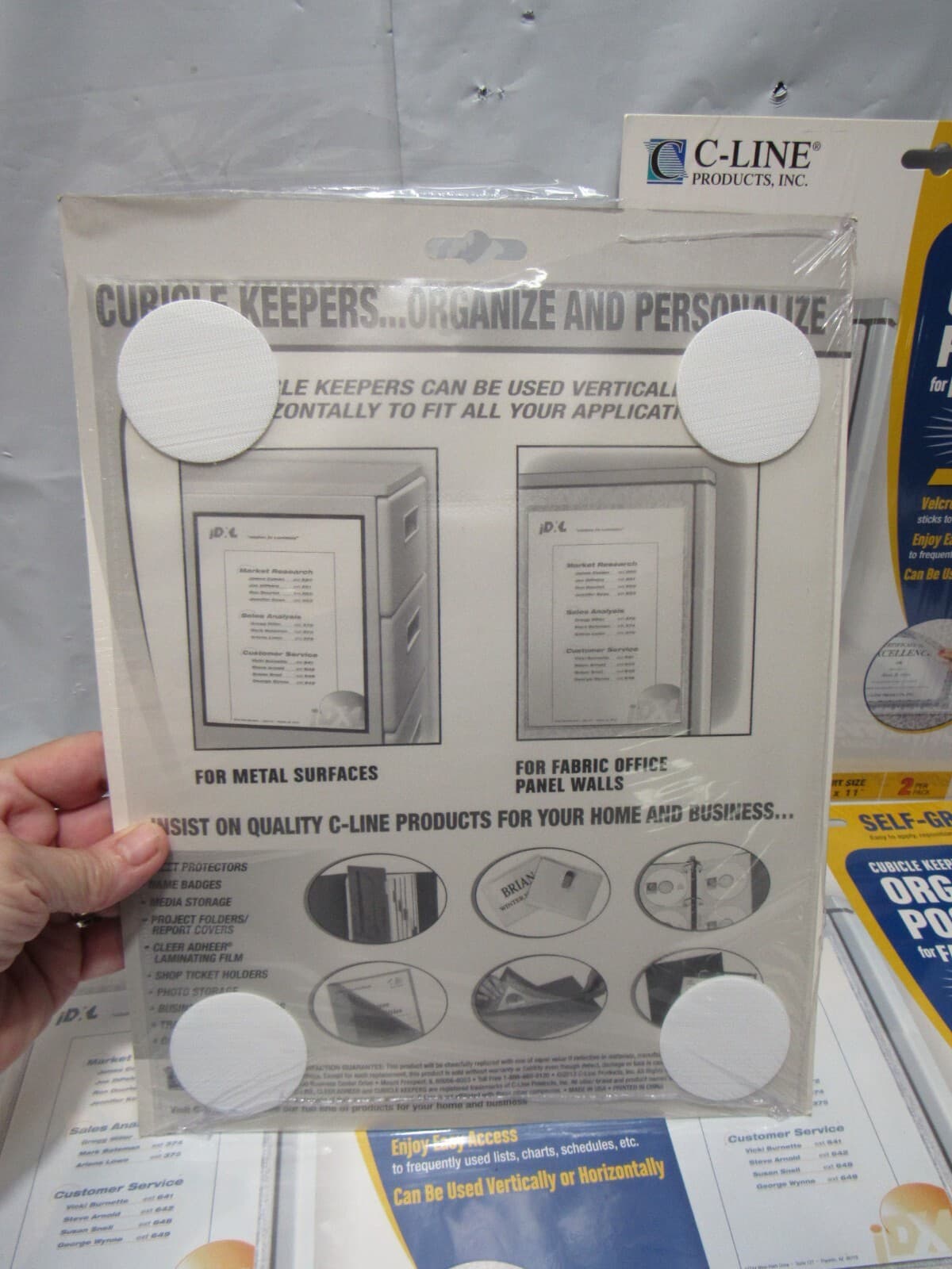 C-Line Cubicle Keepers Wall Organizer Fabric Surfaces Clear 8.5" x 11" 8pc R60K - Thumbnail 4