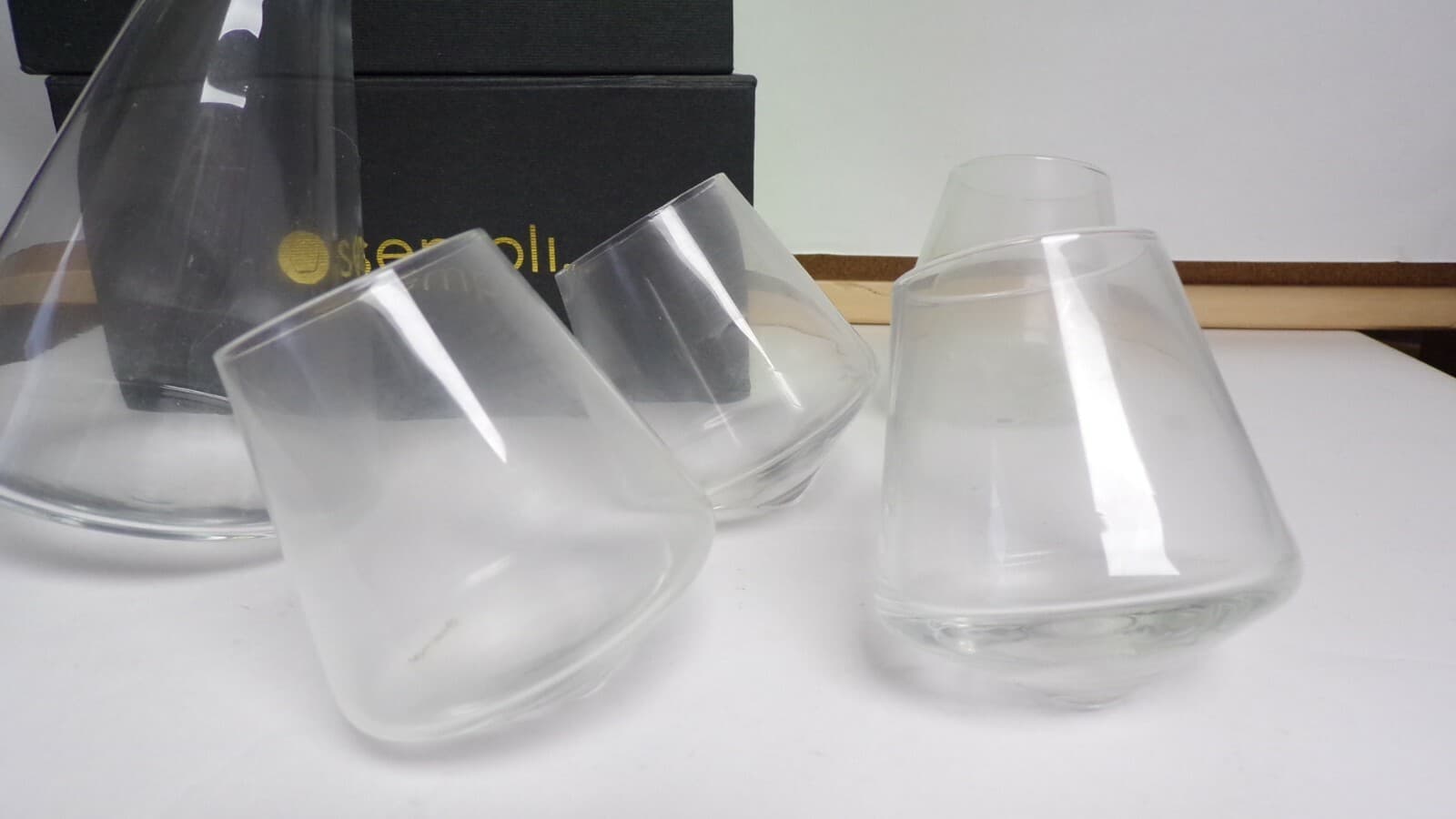 Sempli Carafe & 4 Glasses Cupa Shot 4 Take Me For A Spin Hand Blown Tumblers - Thumbnail 3