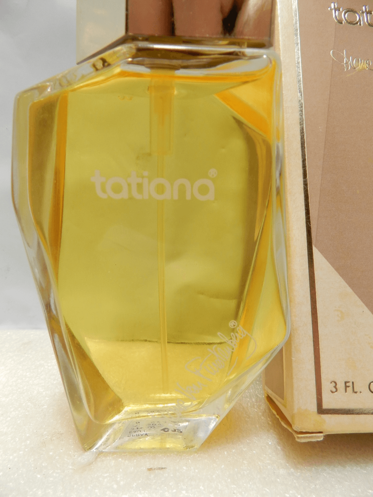 Tatiana by Diane Von Furstenberg For Women 3 oz Eau de Parfum Spray (B21J) - Thumbnail 2