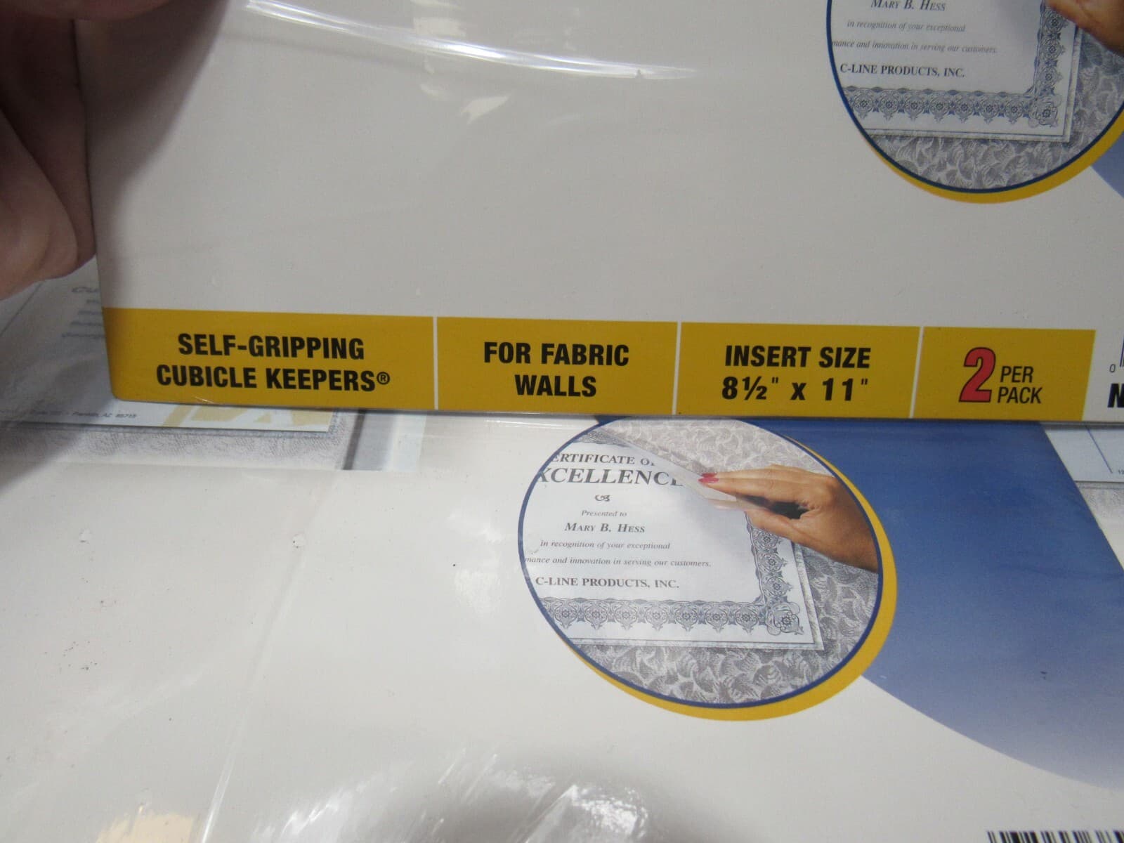 C-Line Cubicle Keepers Wall Organizer Fabric Surfaces Clear 8.5" x 11" 8pc R60K - Thumbnail 6