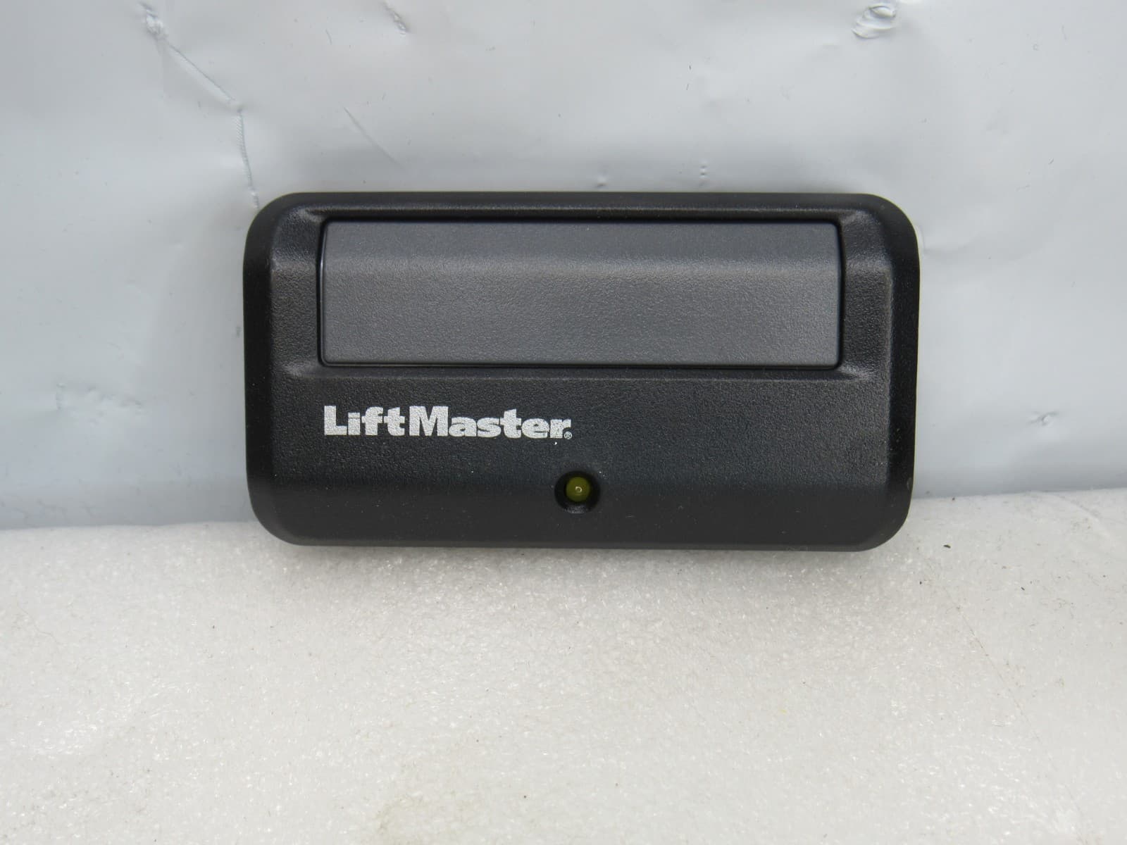 2 LiftMaster Chamberlain 371LM & 891LM Car Garage Door Remote Openers (G30J) - Thumbnail 3