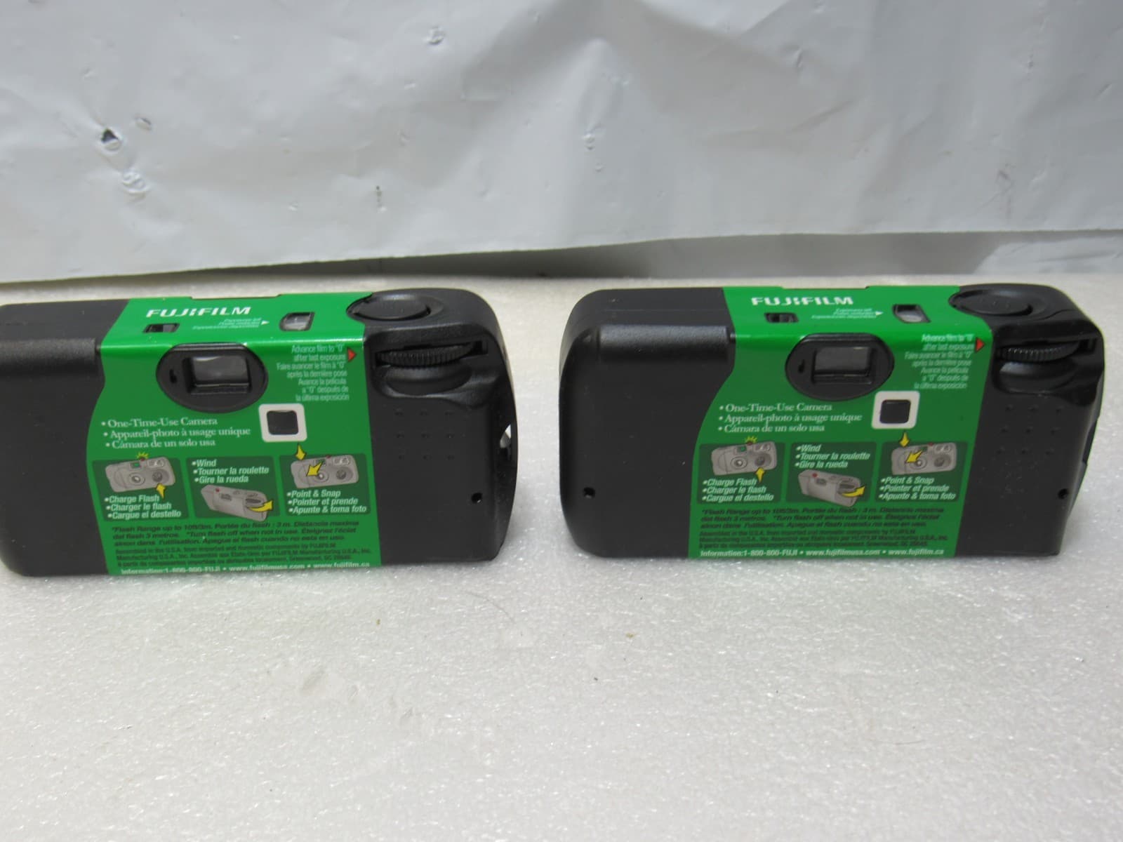 2 Vintage FUJIFILM QuickSnap Flash Camera 54 Exposure New Exp 2015 2016 (V52M) - Thumbnail 2