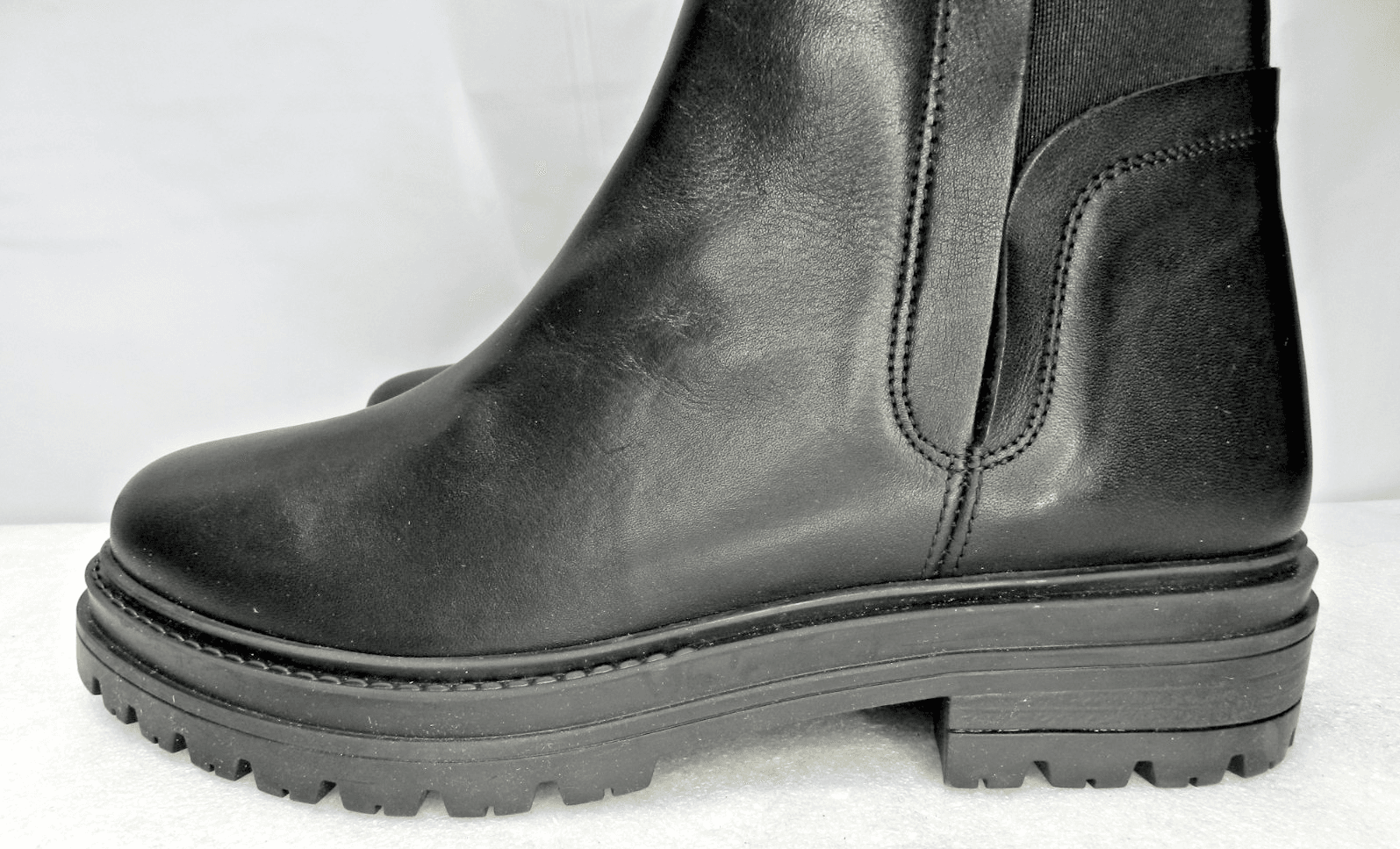 Steve Madden Black Chelsea Chunky Heel Ankle Boots Pull On Leather US SZ 7 (L5K - Thumbnail 2