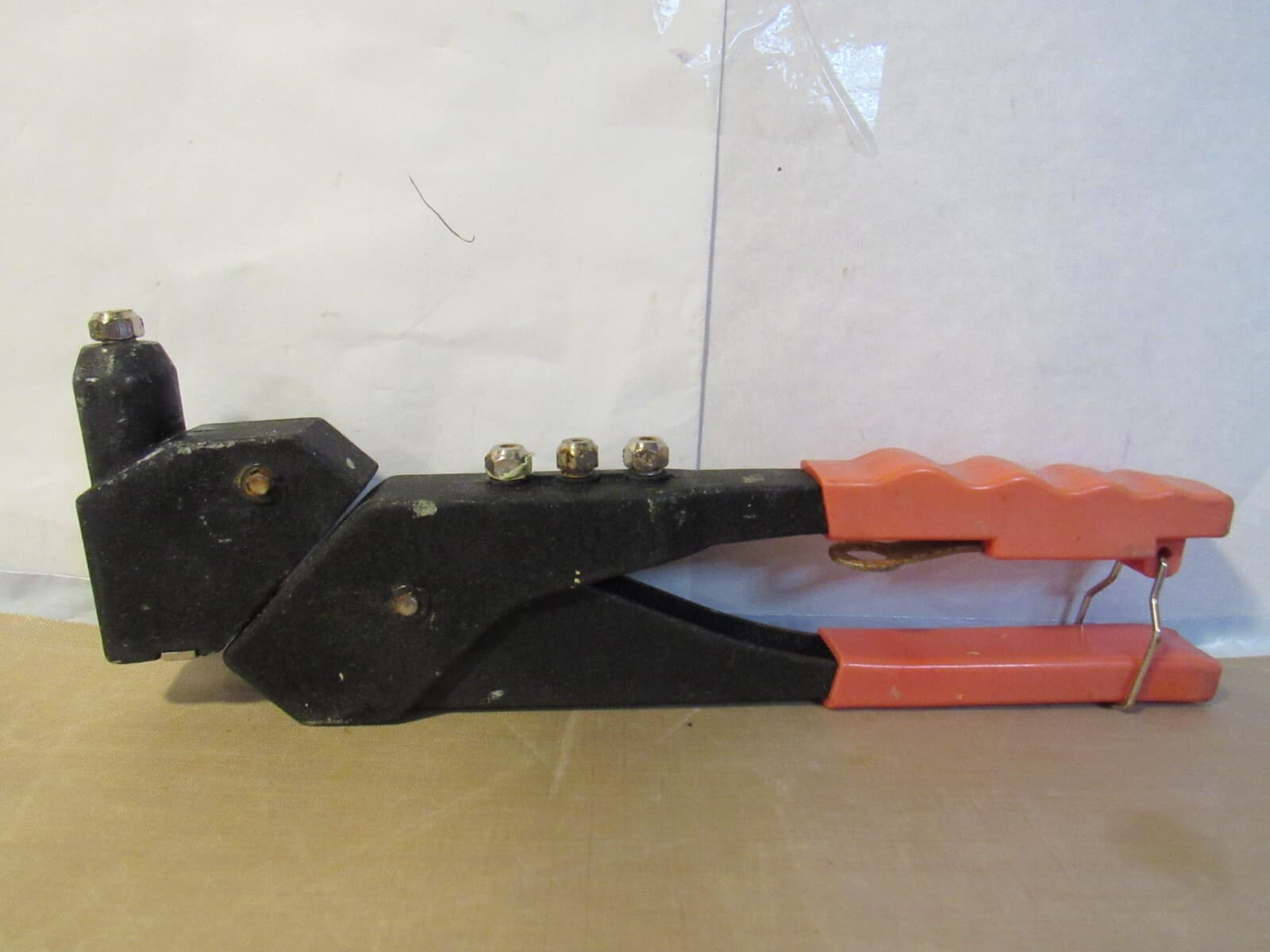Astro Pneumatic Swivel-Head Hand Riveter w/ 4 Nosepieces W69JK - Thumbnail 3